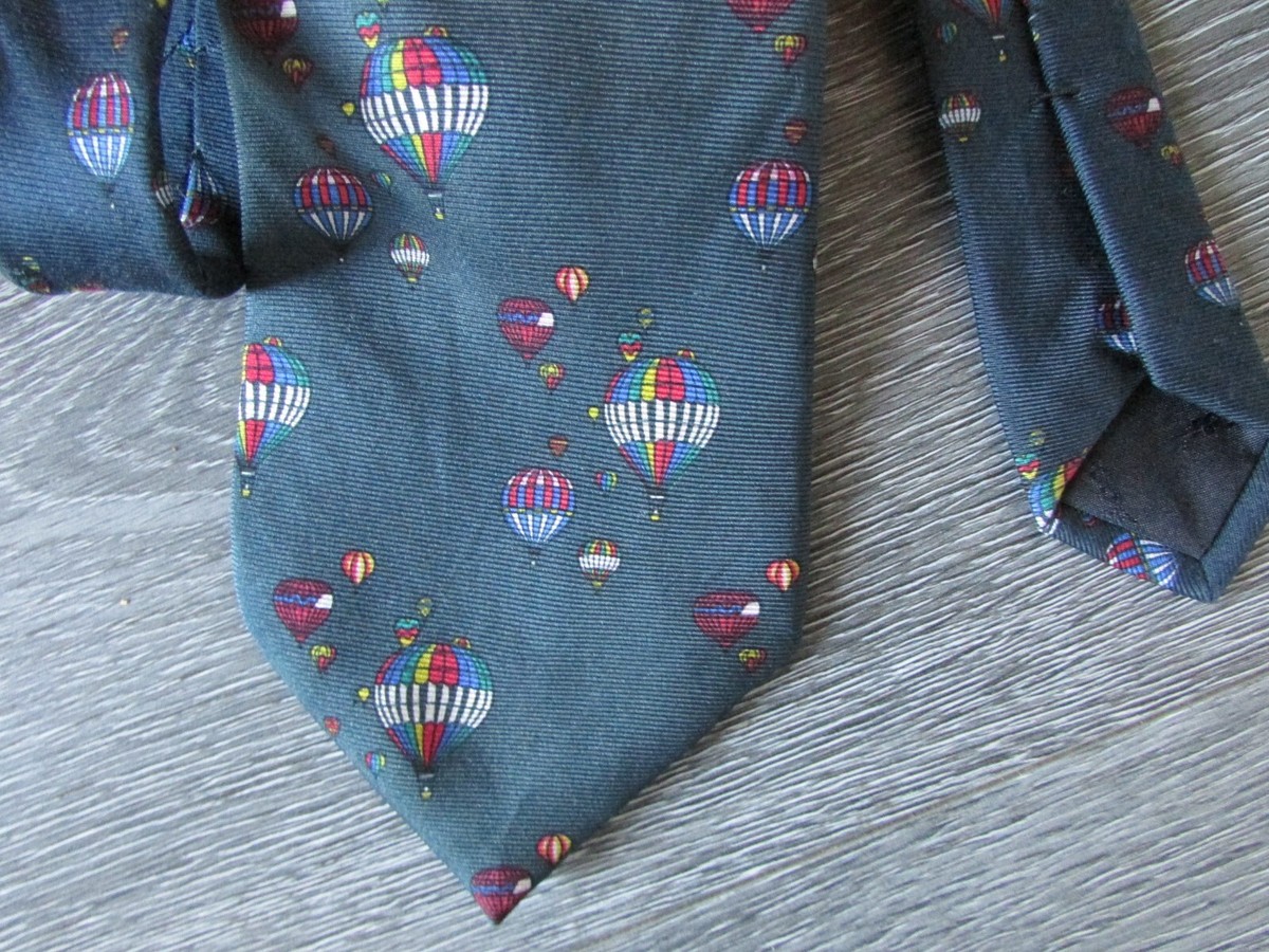 Balloons Ballooning Motifs Real Silk Novelty Tie by Harvey Nichols