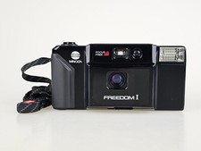 Minolta Freedom I 1 Focus Free Film Camera Damaged Battery Lid  GREAT Display 