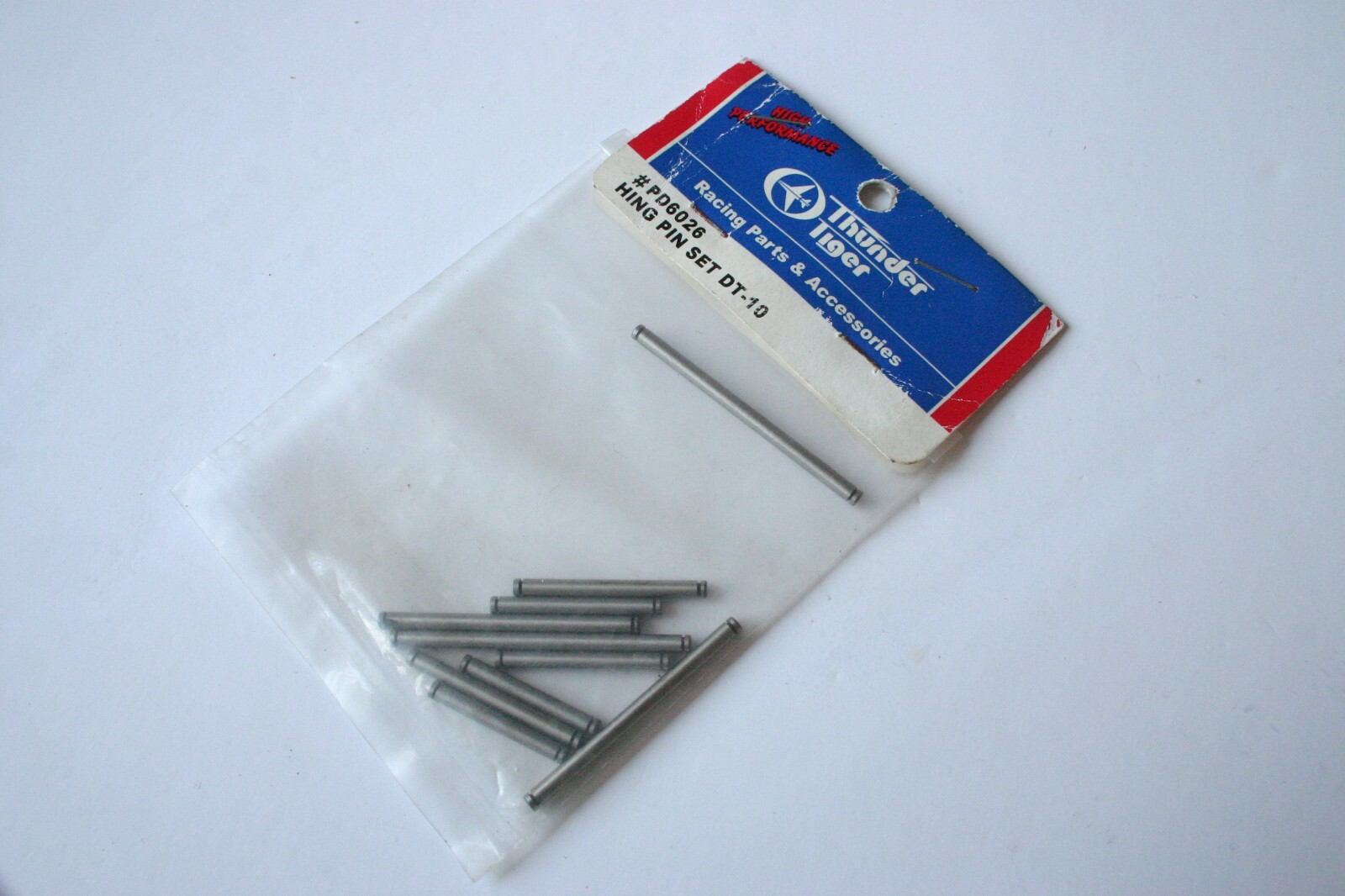 Thunder Tiger Hinge Pin Set For DT-10 - PD6026