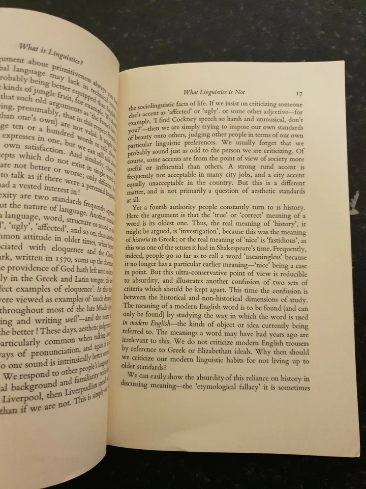 c4 What is Linguistics? Second Ed By David Crystal, Edward Arnold 1971 Bk20 - Image 4 of 4