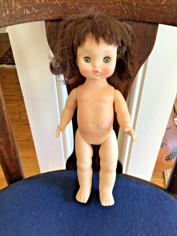 Vtg 1966 Brunette DOLL by EFFANBEE  to DRESS 11”