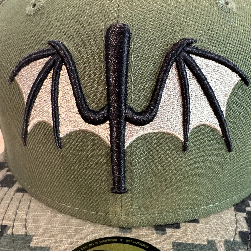 Sombrero de béisbol Dionic Bats Club New Era 59Fifty 7 3/4 camuflado verde ajustado 5950 nuevo con etiquetas Foto 3 de 4