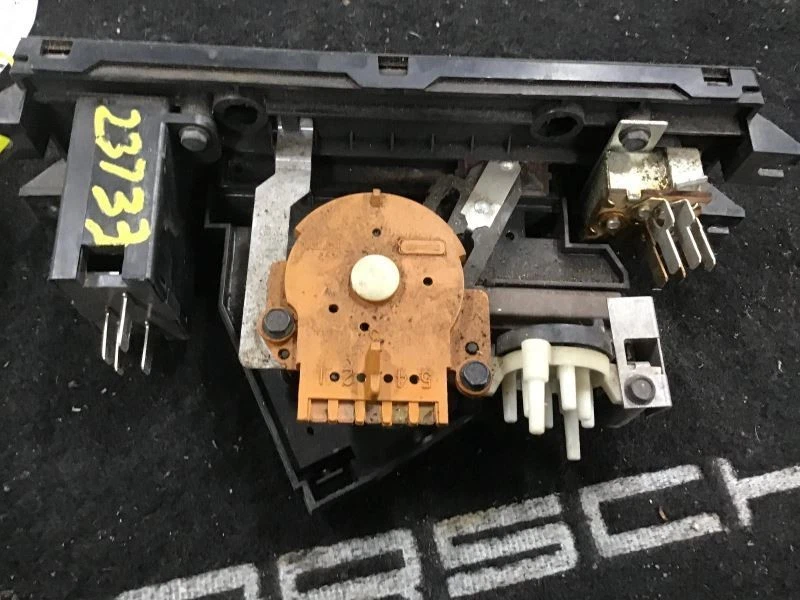 Heater Climate Temperature Control Coupe Manual Temperature Control Fits 84-89 C - Image 3 of 4