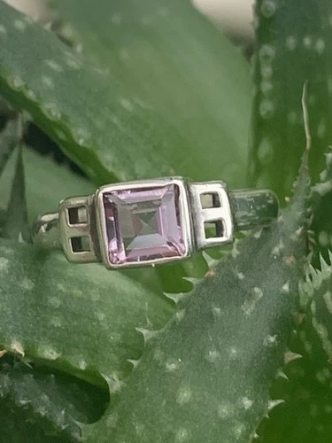 Vintage 925 Silver Ring with Amethyst Gemstone Size J1/2