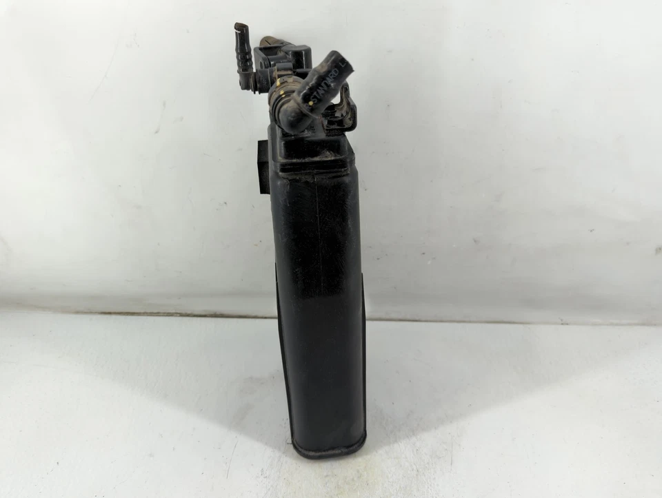 Hyundai Tucson 2017 bote de carbón de vapor de combustible B5NHA Foto 3 de 4