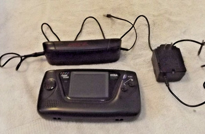 Sega Game Gear Handheld System set 2110  Powers On  Needs a Screen Recap