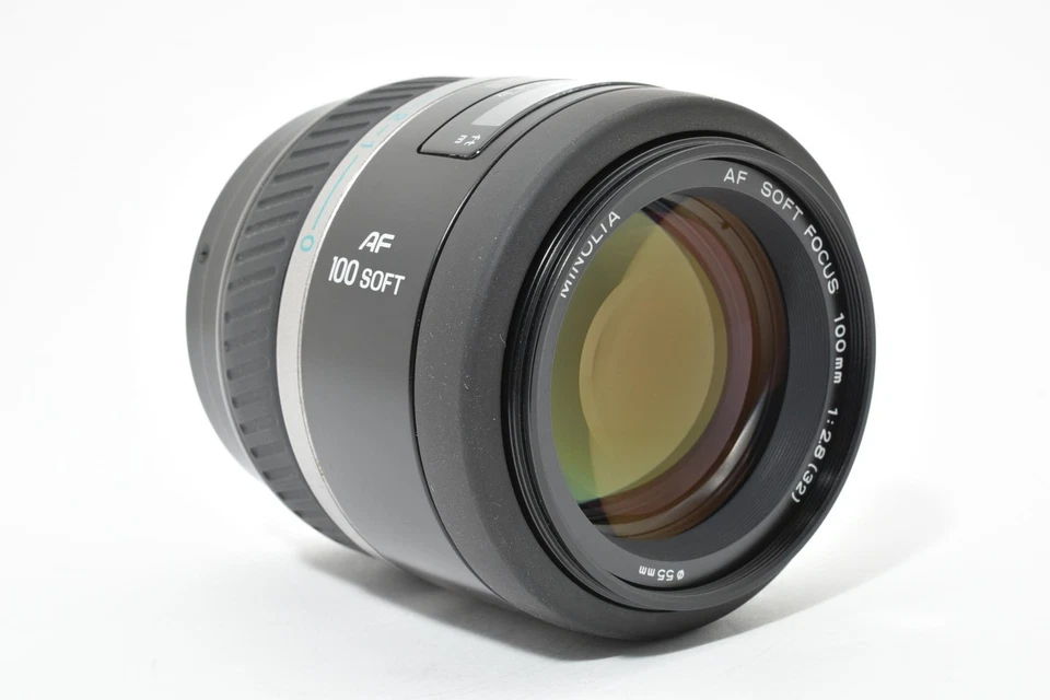 [Mint] Minolta AF Soft Focus 100mm F/2.8 Lens - Image 4 of 4