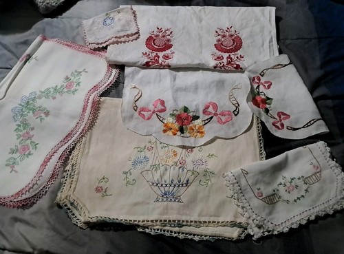 VINTAGE BEAUTIFUL HAND EMBROIDERED TABLE RUNNER/SCARFS LOT OF 7