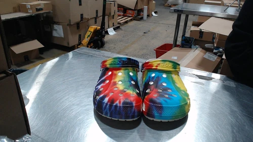 UsedGood_Crocs Unisex Men's and Women's Baya Graphic Clog, Multi, Num_Multi_Sz8