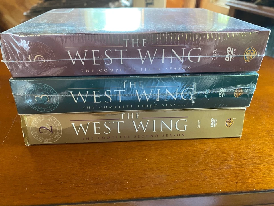 The West Wing Series Season BOX SETS 2, 3, 5 (DVD BOX SET) (3 & 5 SEALED NEW) - Imagem 4 de 4