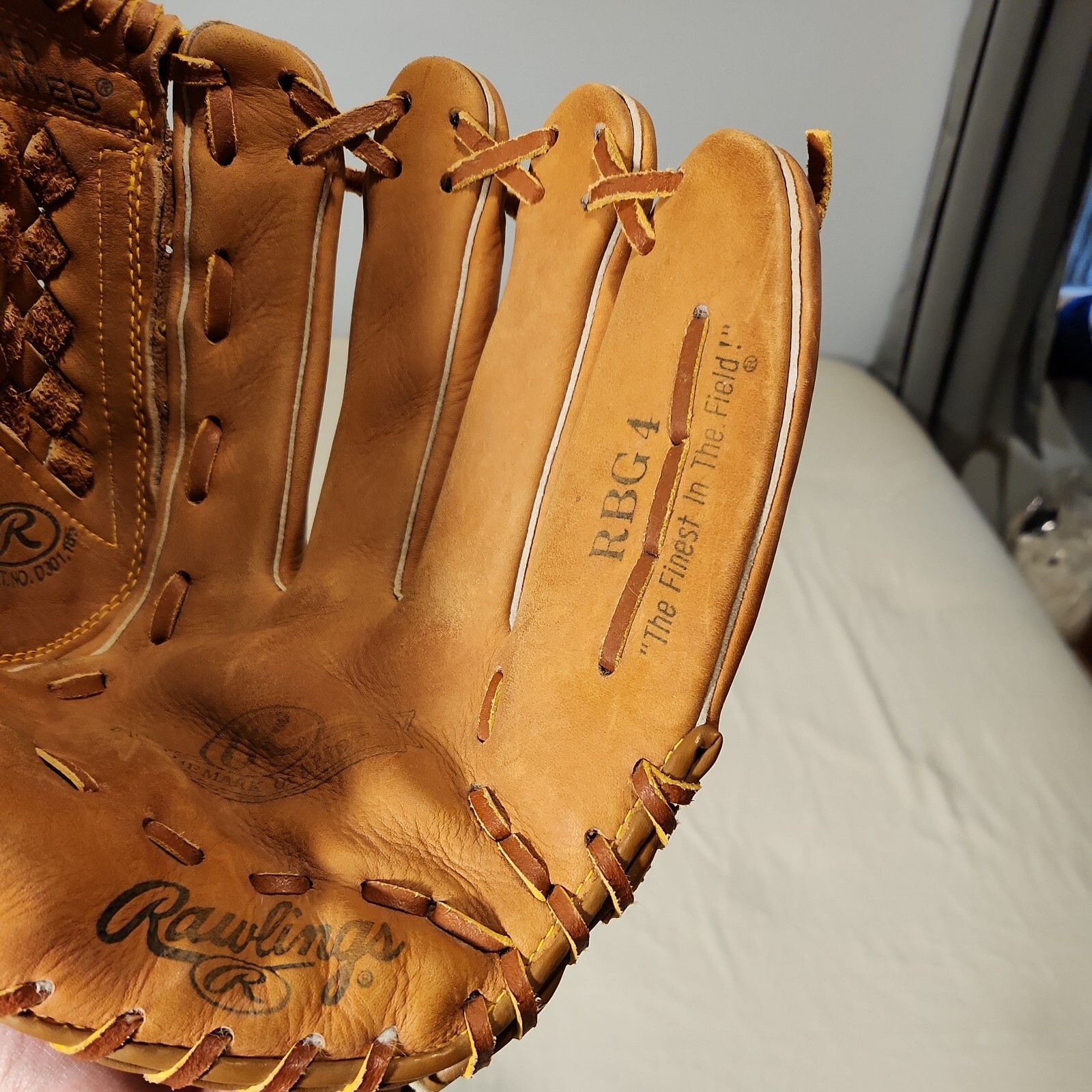 Rawlings RBG4 13” Slanted Basket  Fastback Model Baseball/Softball