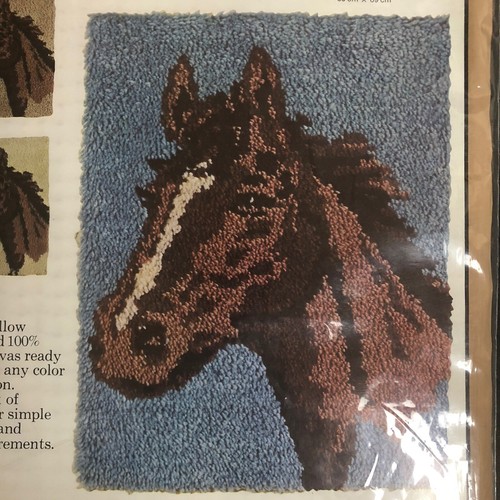 Caron Latch Hook Pattern Horse’s Head Pony NOS Printed Canvas Pattern 20” x 27” - Picture 2 of 12