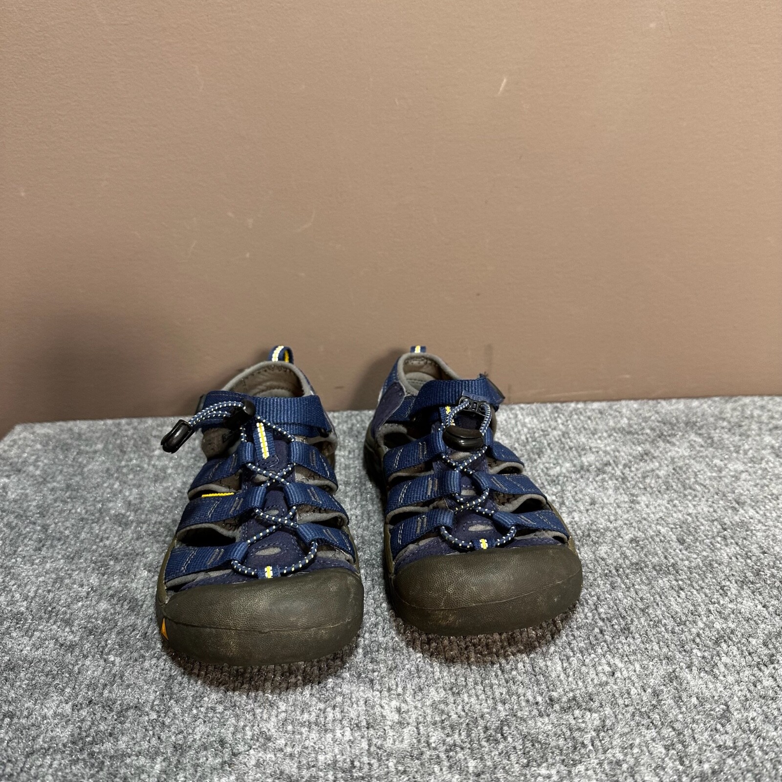 Scarpe Keen bambini 4 sandali blu slip on cinturino regolabile impermeabile escursionismo