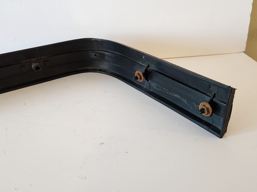 1980-1989 CADILLAC FLEETWOOD BROUGHAM FRONT RH PASS BUMPER IMPACT STRIP TRIM OEM - 第 14/19 張圖片