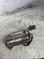 TOYOTA COROLLA Verso E12 Ölkühler 152100R010 2.20 Diesel 100kw 2008 17445381