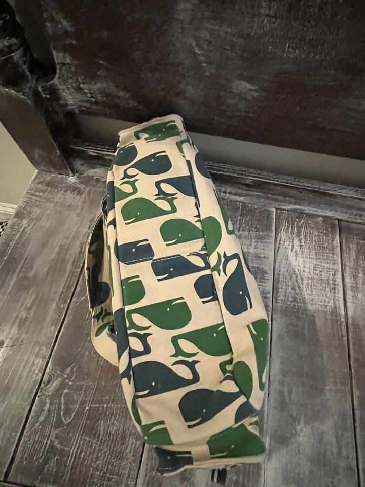 Bolso Cartera Bungalow 360 Lona Verde Ballena Azul Bolsillos Asa Superior Baguette Foto 3 de 4