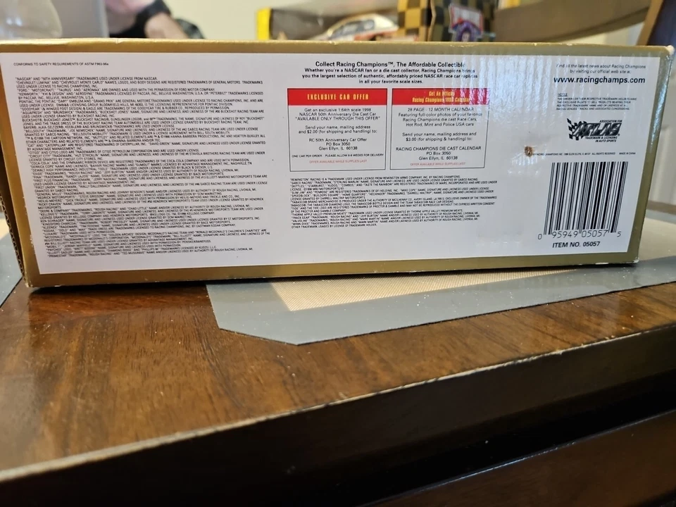 Nascar #8 Hut Strickland 1998 1/24 Nascar 50 aniversario oro $15,00 Foto 3 de 3