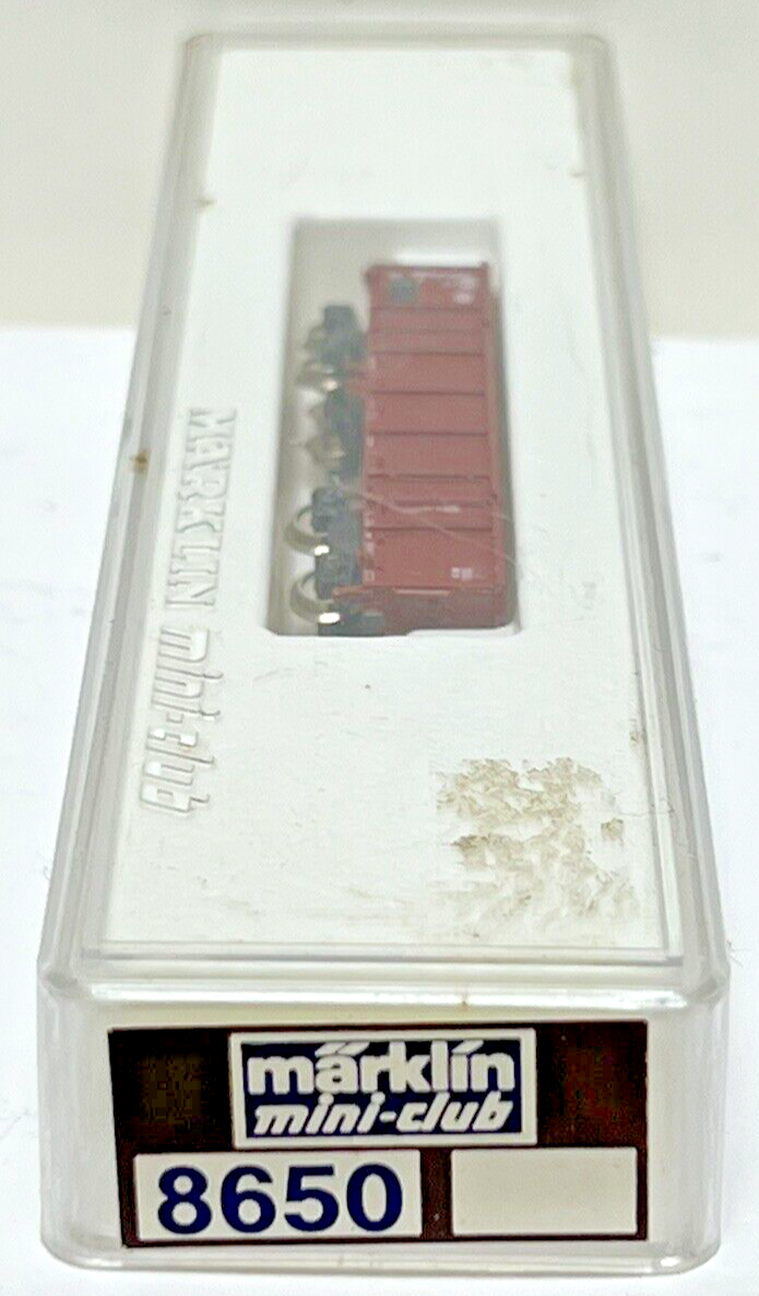 VINTAGE MARKLIN MINI-CLUB Z SCALE 8650 GERMAN RED HIGH WALL