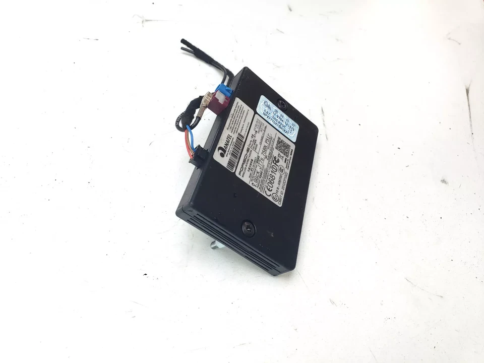 PORSCHE CAYENNE 958 MK2 2015 WIRELESS INTERNET ACCESS CAR HOT SPOT CONTROL ECU - Image 3 of 4