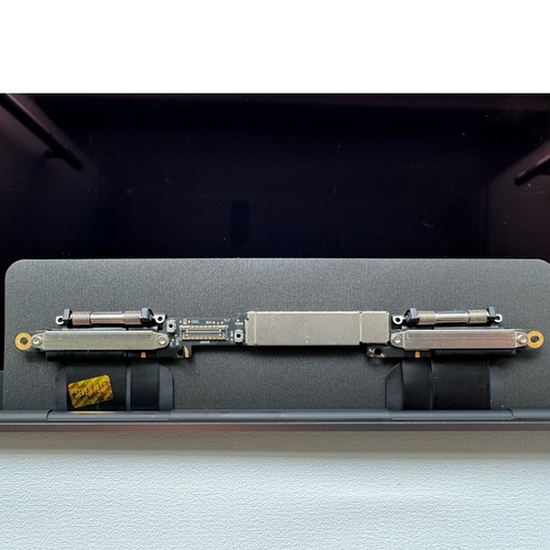 SCHERMO DI RICAMBIO 13.3" PER MACBOOK PRO RETINA A1706 A1708 2560 X 1600 LATE - Foto 6 di 8