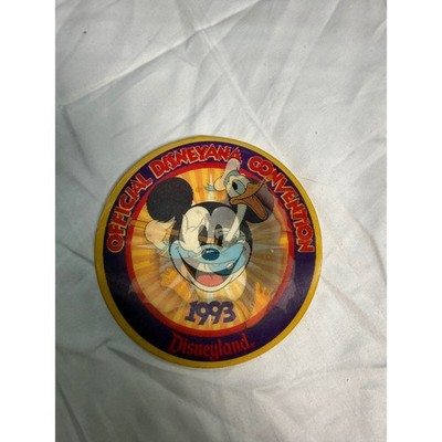 Vintage 1993 Official Disneyana Convention Disneyland Button Mickey Donald Duck