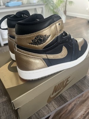 Jordan Air Jordan 1 Retro High OG Black/Metallic Gold/Sail DZ5485-071 2024