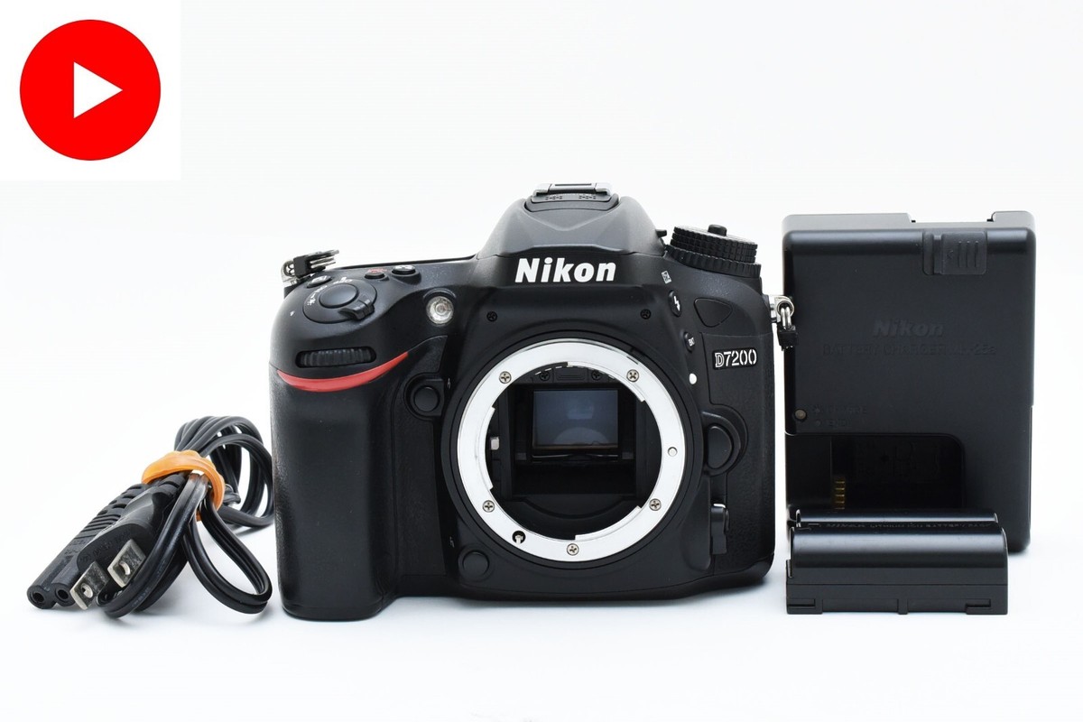 NEAR MINT* Nikon D7200 24.2MP Digital SLR DSLR Camera Body from 