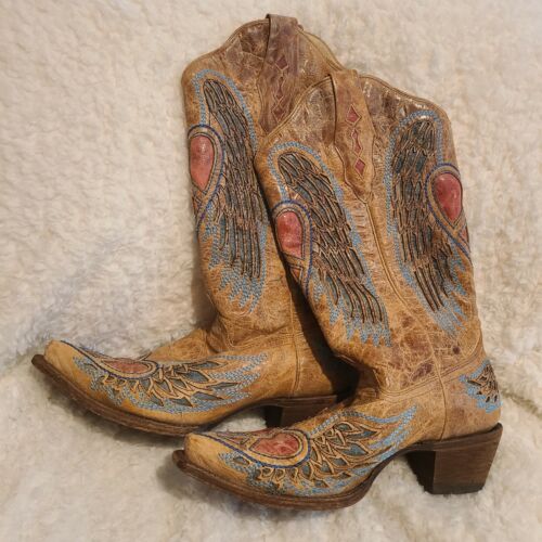 Women's Corral Western Boot Antique Saddle Blue Jean Wing And Heart A1976