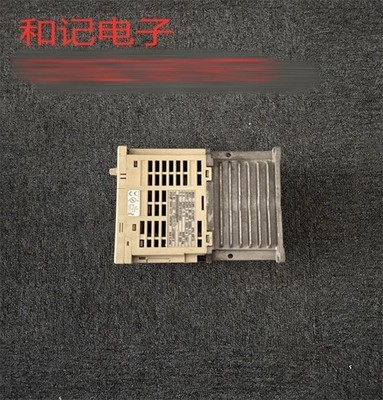 1Pcs Used   inverter CIMR-V7AT40P7 380V 0.75KW *pz