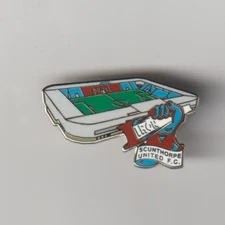 SCUNTHORPE UNITED F.C. Club Crested Ground Enamel Badge FREE POST UK