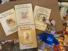 Beatrix Potter vintage Collection  set of 4 with Peter Rabbit stuffed animal