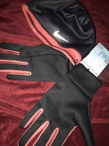 mens nike hat and glove set
