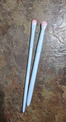 Soft powder paint brushes (2 pc)