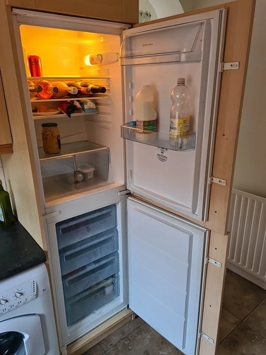 Electrolux Integrated Fridge Freezer With Kitchen Wall Unit White