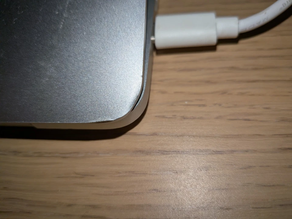 Apple MacBook Pro 13" 2019 · i5 · 16GB · 256GB, foto 2 di 2