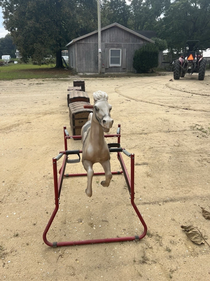 弹簧加载儿童骑马 — 第 2/4 张图片
