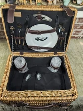 Picnic Time Wicker Basket Plates Utensils & Glasses NFL Eagles Gift Tailgate Set