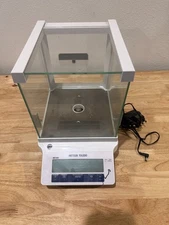 METTLER TOLEDO ME103E Precision Balance