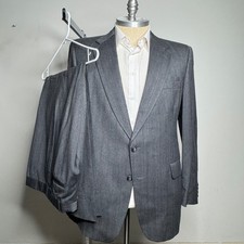 Kuppenheimer Men's Charcoal Pinstripe Wool Blend Suit 44LL 36W