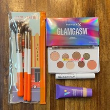 Christmas Makeup Bundle Read Description For Info