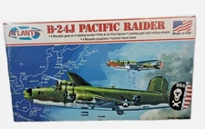 Atlantis Models 1:92 B-24J Pacific Raider Scale Model Kit New Sealed   Ages 14 +