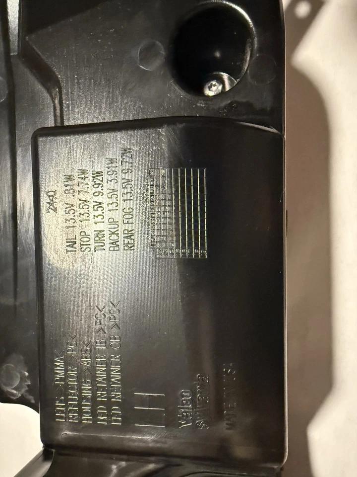 2014-2019 Chevy Corvette C7 Left Driver Side Taillight Taillamp OEM GM - Image 4 of 4