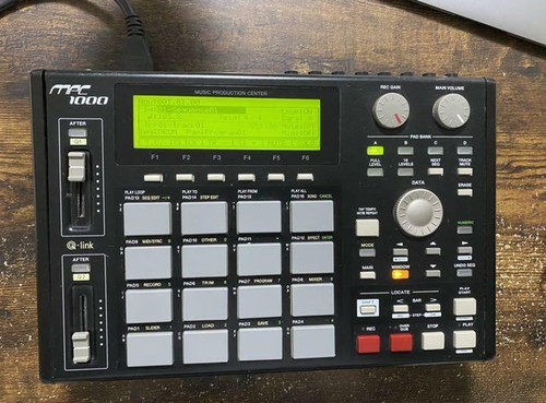 AKAI MPC1000 BK Music Production Center black 128MB Card used japan with cable | eBay