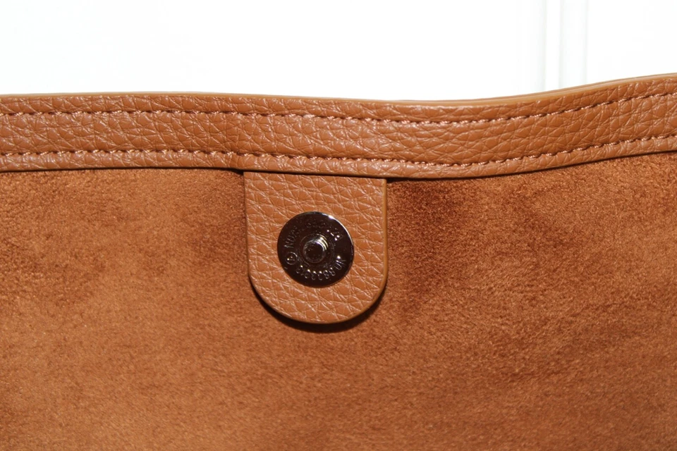 NWOT Women's Lands' End Faux Leather Bucket Bag Dark Caramel Brown Single Strap - Image 3 of 4