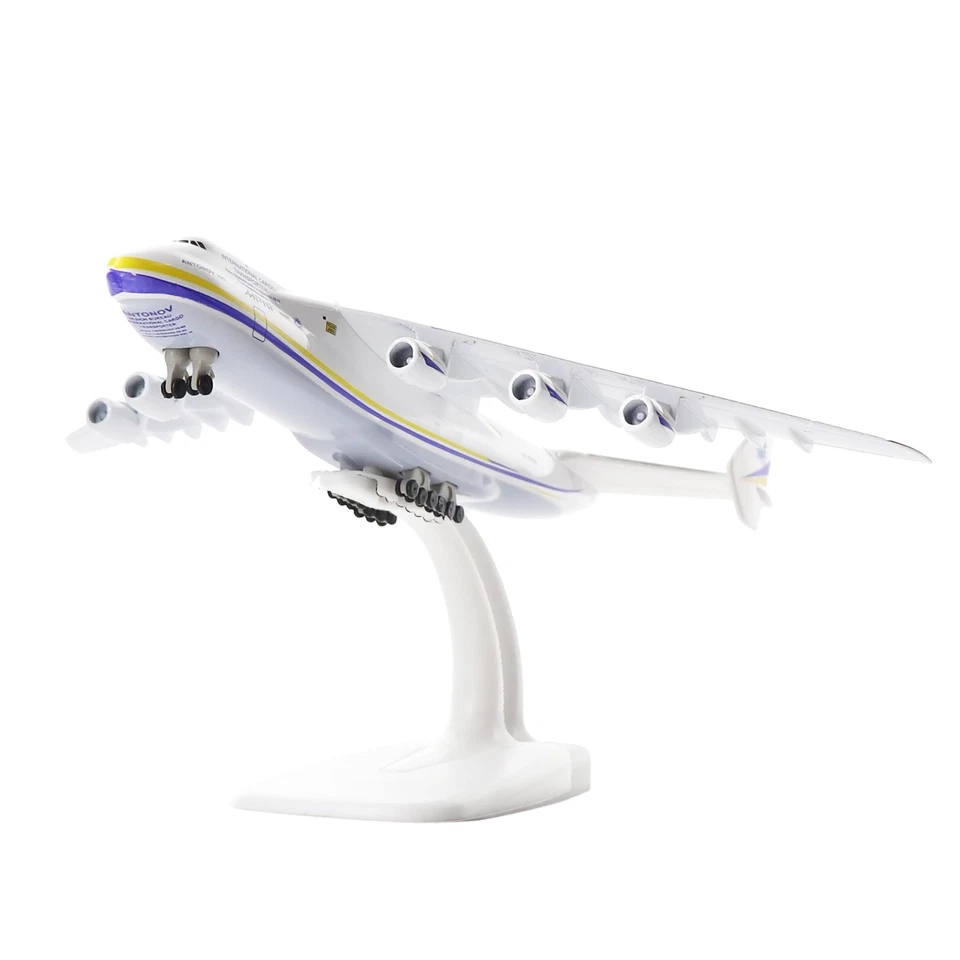 1:400 Antonov An-225 Mriya Diecase Airplane Model Ukraine Painted Mriya - Image 3 of 4