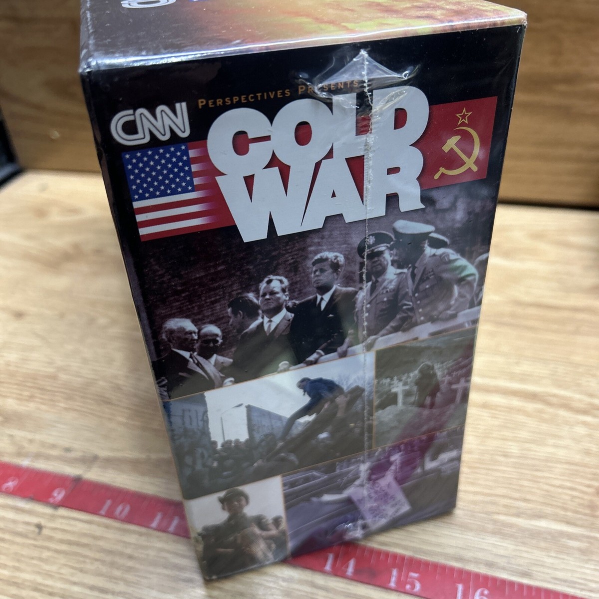 (未使用･未開封品)Cnn: Cold War [VHS] CNN Cold War VHS Set Brand New Factory Sealed Volume 1-12
