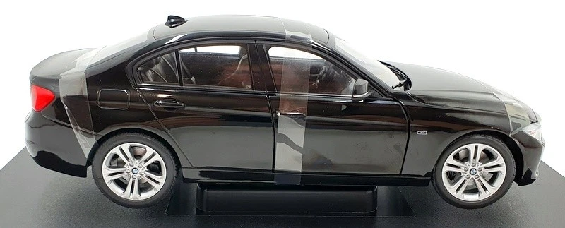 Welly 1/18 Scale Diecast 18043W - BMW 335i Saloon - Black - Image 4 of 4