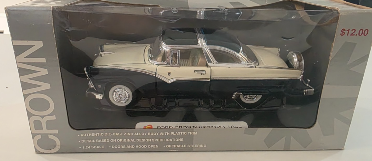 1955 Ford Fairlane Crown Victoria 1:24 Scale Model | eBay
