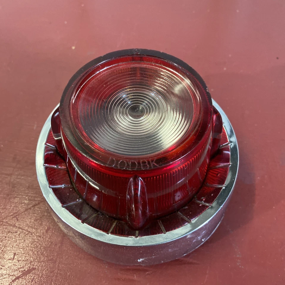 Dodge D100 1957 camioneta pickup Sweptside luz trasera luz de respaldo Dodbk Foto 2 de 4