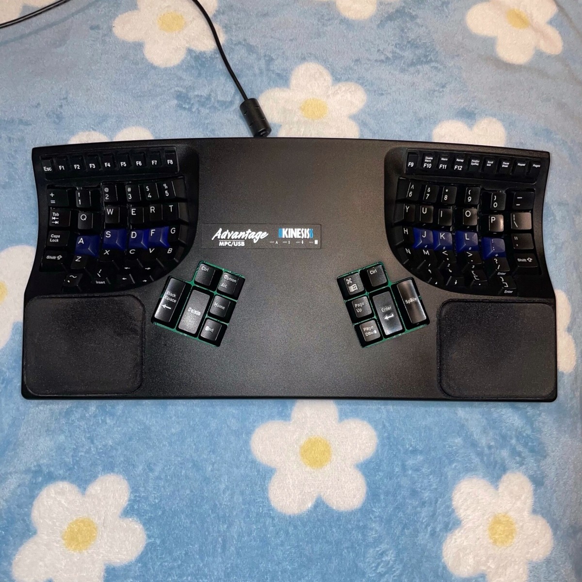 KINESIS Advantage MPC/USB キーボード本体 Amazon.co.jp: Kinesis Advantage 2エルゴノミックキーボード